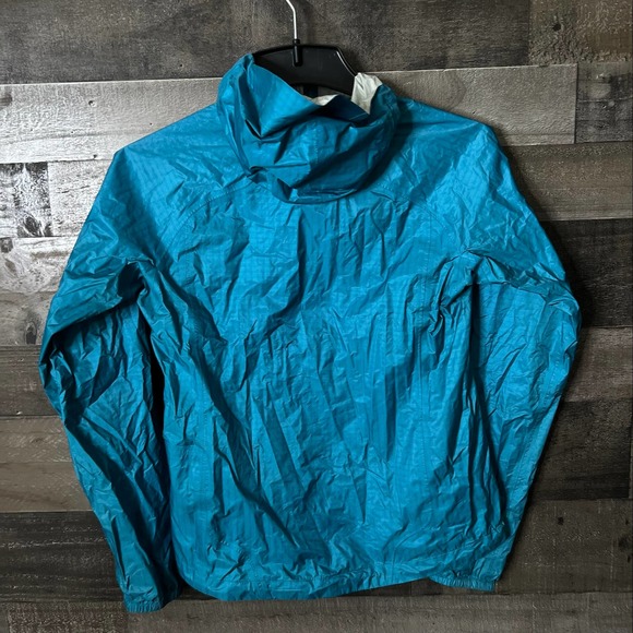 SOLD Outdoor Research Womens Rain Jacket XS - Picture 2 of 3
